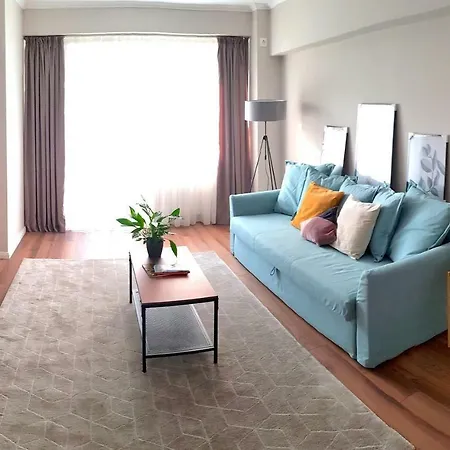 Heart Of * City Getaway * Walk Everywhere * 2bd 2ba 4balcony شقة *
